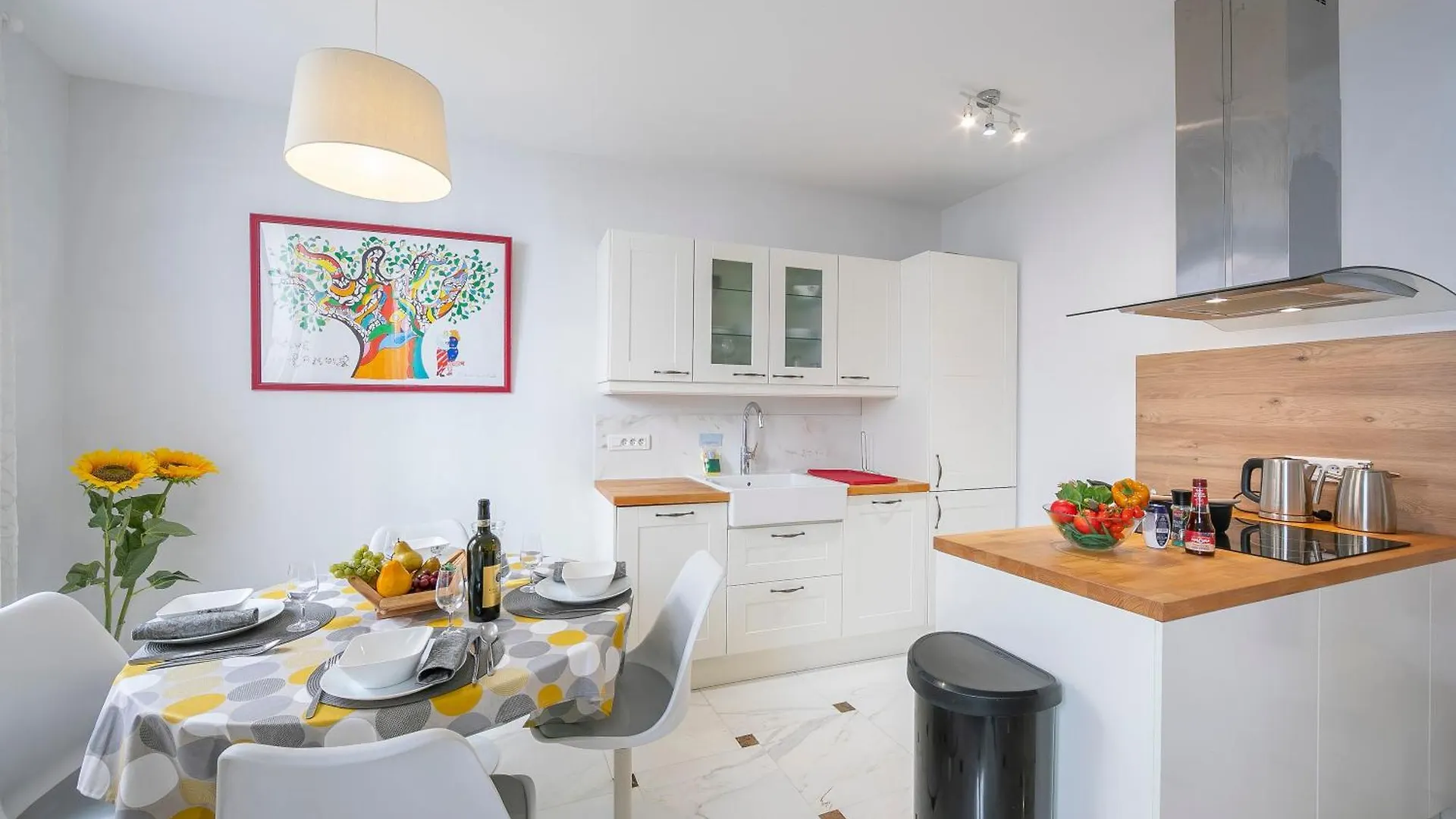 Appartement Picasso - Old Town Antibes - Happy Rentals France