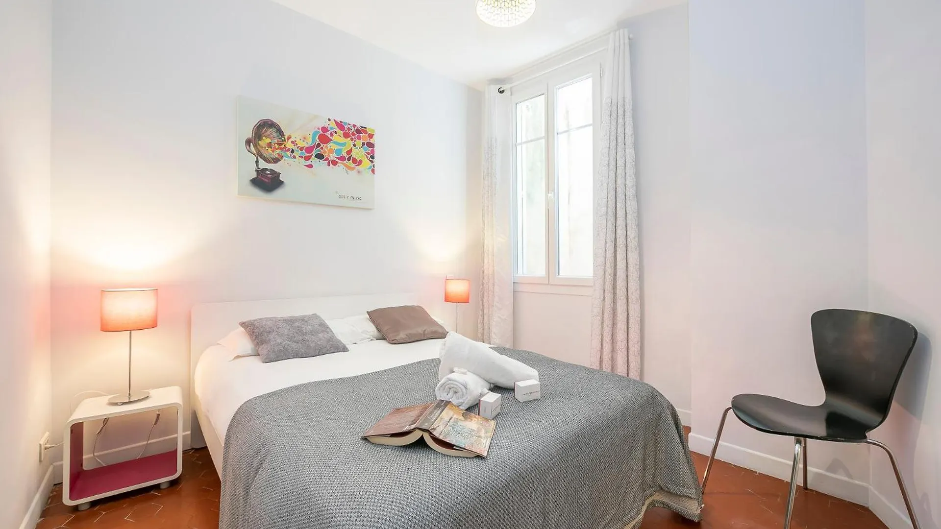 Apartment Appartement Picasso - Old Town Antibes - Happy Rentals